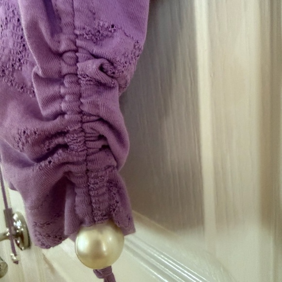 100% AUTHENTIC CHANEL CREW NECK T-SHIRT - Picture 5 of 12